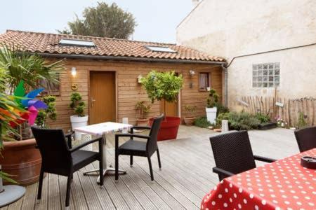 Superbe Appartement Avec Terrasse En Centre Ville La Rochelle  Exteriör bild